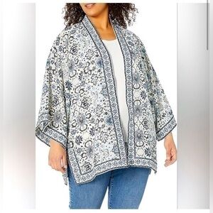 NWT Max Studio Floral Print Side Slits Kimono Women Size 1X Blue/White